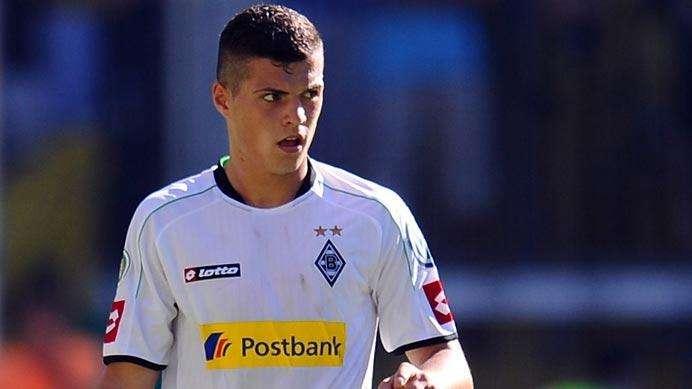 ESCLUSIVA - Xhaka-Lazio, il padre-manager frena: "Non c'è trattativa e il Borussia lo valuta tanto..."