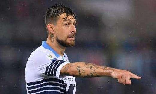 Lazio, l'ironia di Acerbi: "La vita di coppia non è stressante" - FOTO