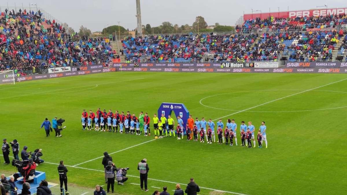 RIVIVI DIRETTA - Cagliari - Lazio 1-3: all'Unipol Domus tre punti pesantissimi