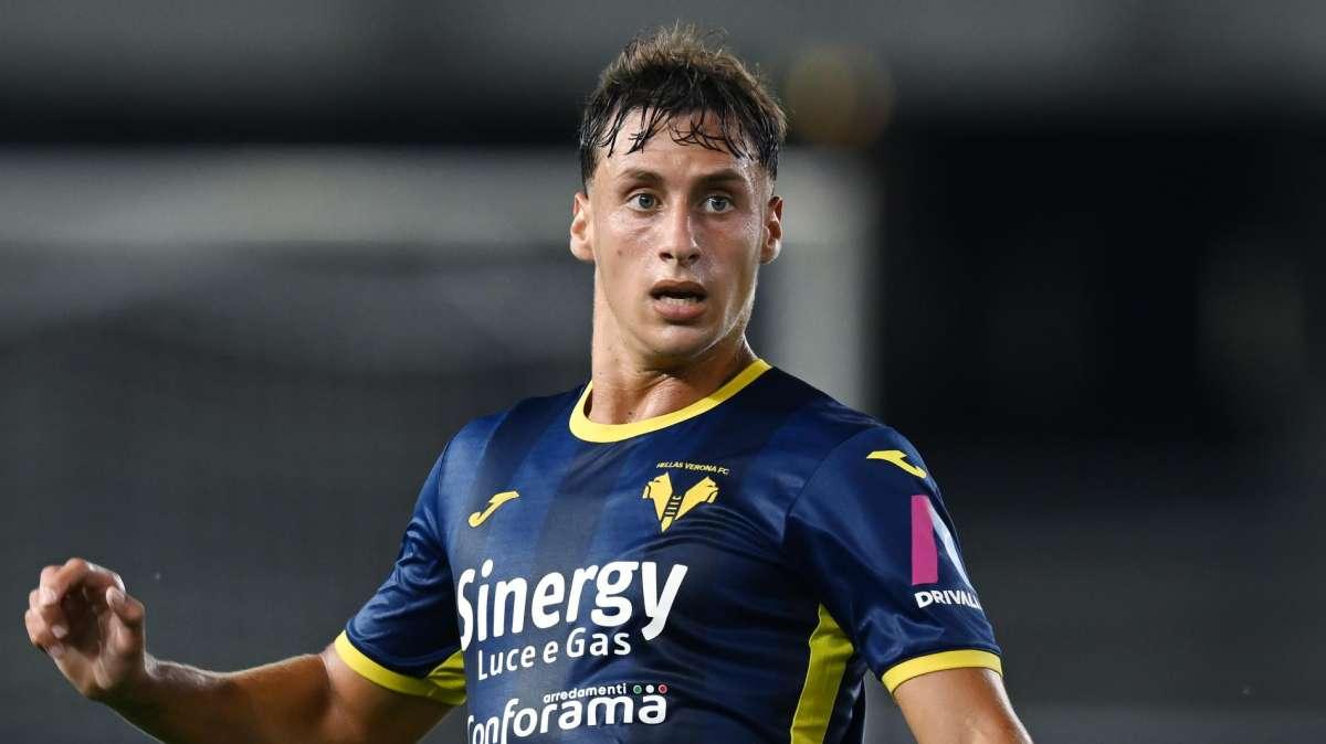 Calciomercato, l'ag. di Terracciano racconta il Milan: mentre la Lazio...