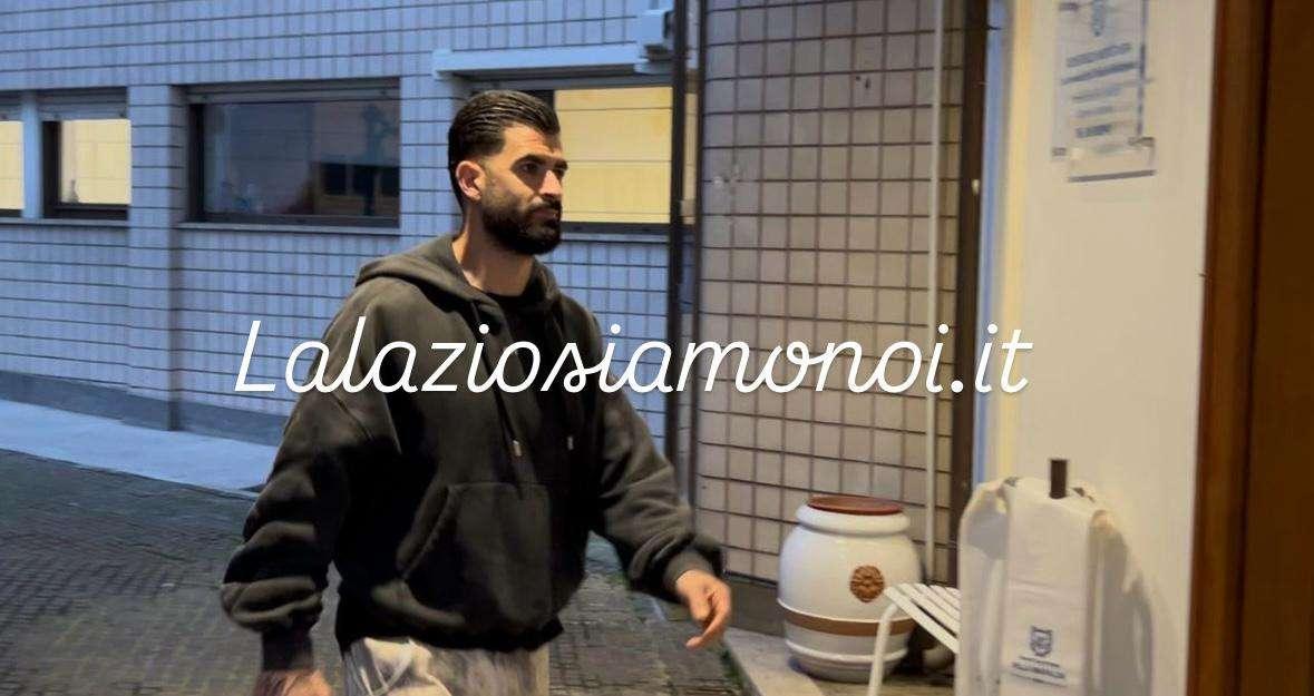 Lazio, terminate le visite mediche per Hysaj e Castellanos: l'uscita da Villa Mafalda - FT&VD