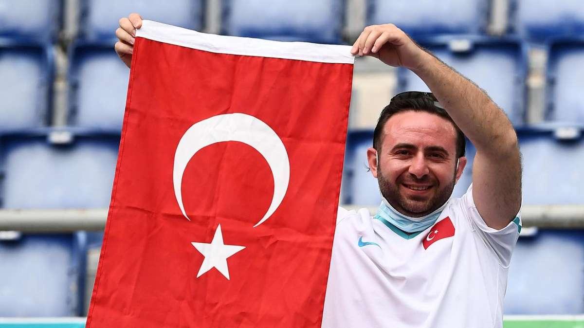 Turchia, un'altra forte scossa di magnitudo 7.5: più di 830 i morti