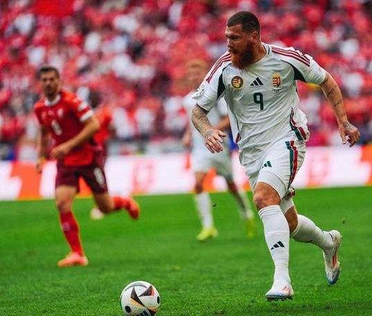 Euro2024 | Ungheria, Adam bersaglio sui social: vittima di body shaming
