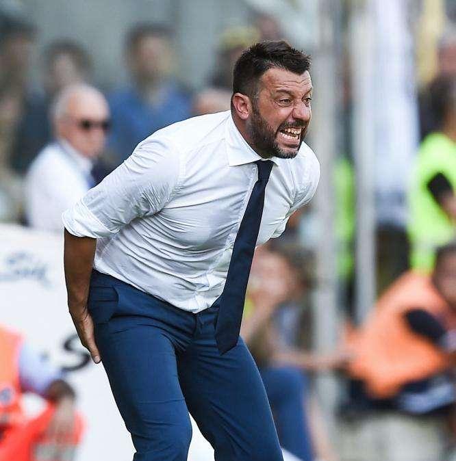 Lazio - Parma, la resa di D'Aversa: "Biancocelesti forti e bravi a gestire la palla"
