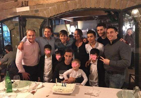 Compleanno in famiglia per Biglia: presenti anche Patric e Luis Alberto