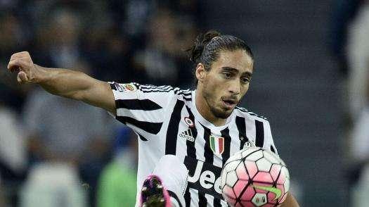 Calciomercato Lazio, accordo con l'Hellas Verona per Caceres: visite mediche ok