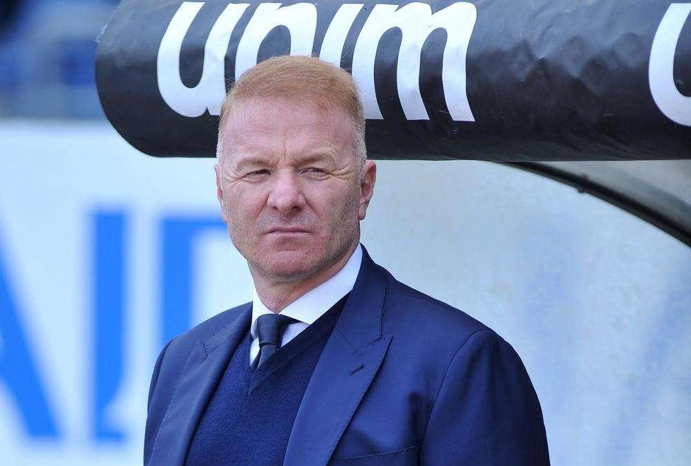 Calciomercato Lazio, Tare cambia strategia per il difensore: ecco l'identikit