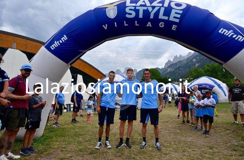 RITIRO LAZIO, GIORNO 7 - I portieri sfilano al Village: Guerrieri si riscopre bomber