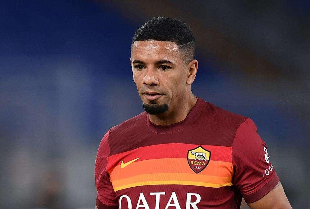 Roma, Bruno Peres esagera con il volume della musica e i vicini chiamano la polizia