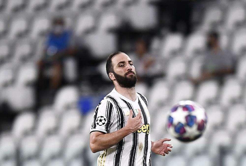 UFFICIALE - Higuain in lacrime dice addio al calcio: “Sono stato un privilegiato”