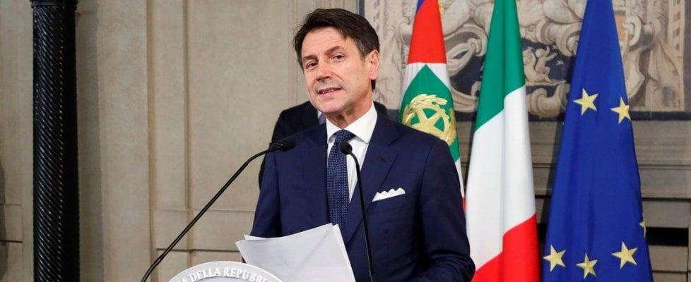 Dl imprese, il Governo pone la fiducia alla Camera: protesta l'opposizione