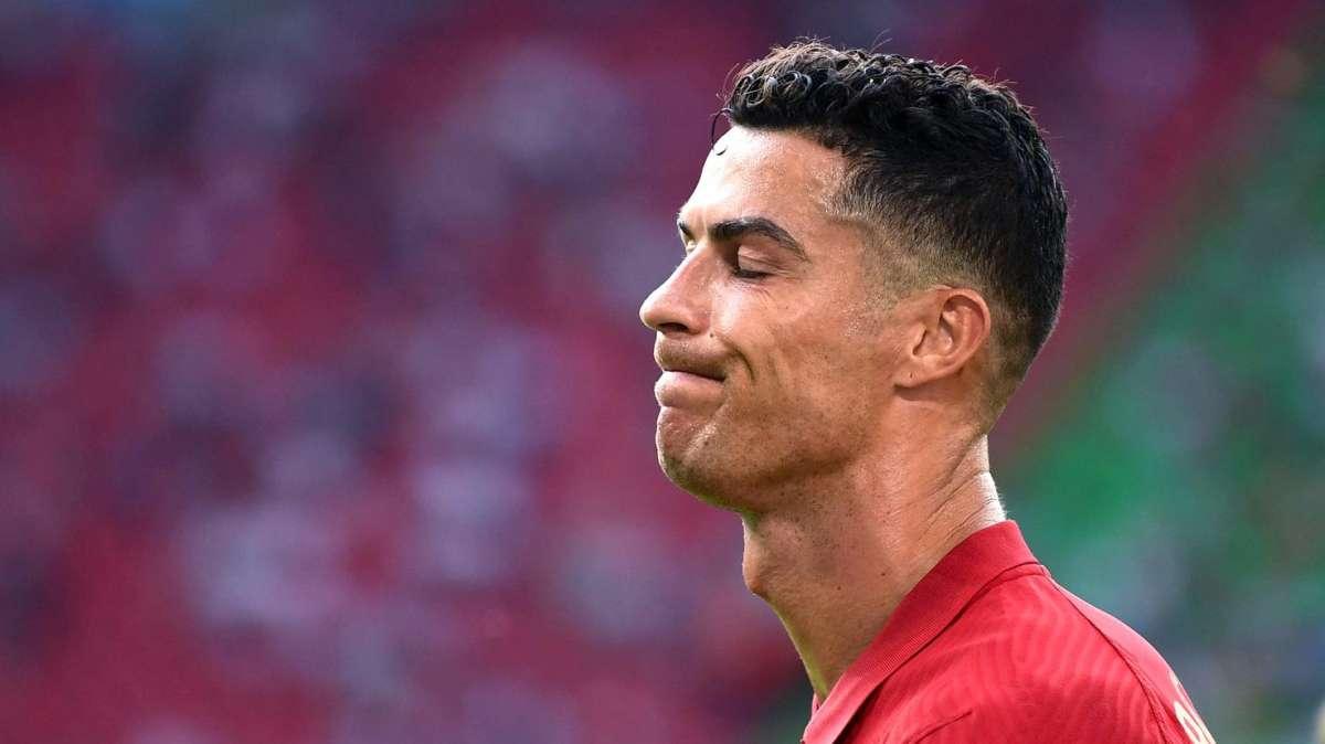 Belgio - Portogallo, il gesto di stizza di Ronaldo e il siparietto con Courtois: "Fortunato eh..."