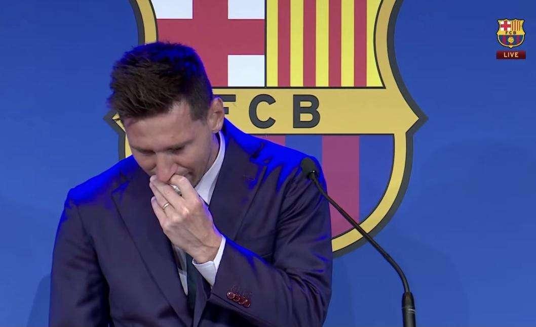 Barcellona, Messi addio in lacrime: “Volevo restare. PSG? Niente di chiuso”
