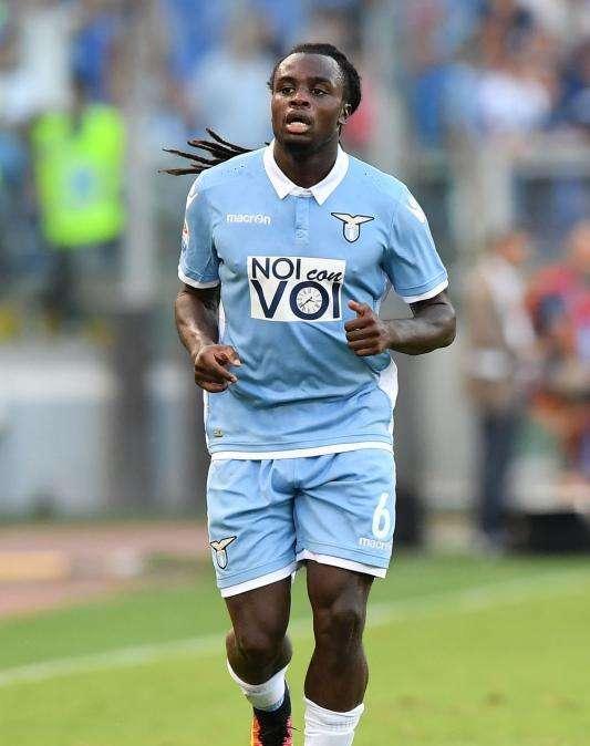 FORMELLO - La ripresa: Inzaghi riabbraccia Lukaku, de Vrij differenziato con il pallone