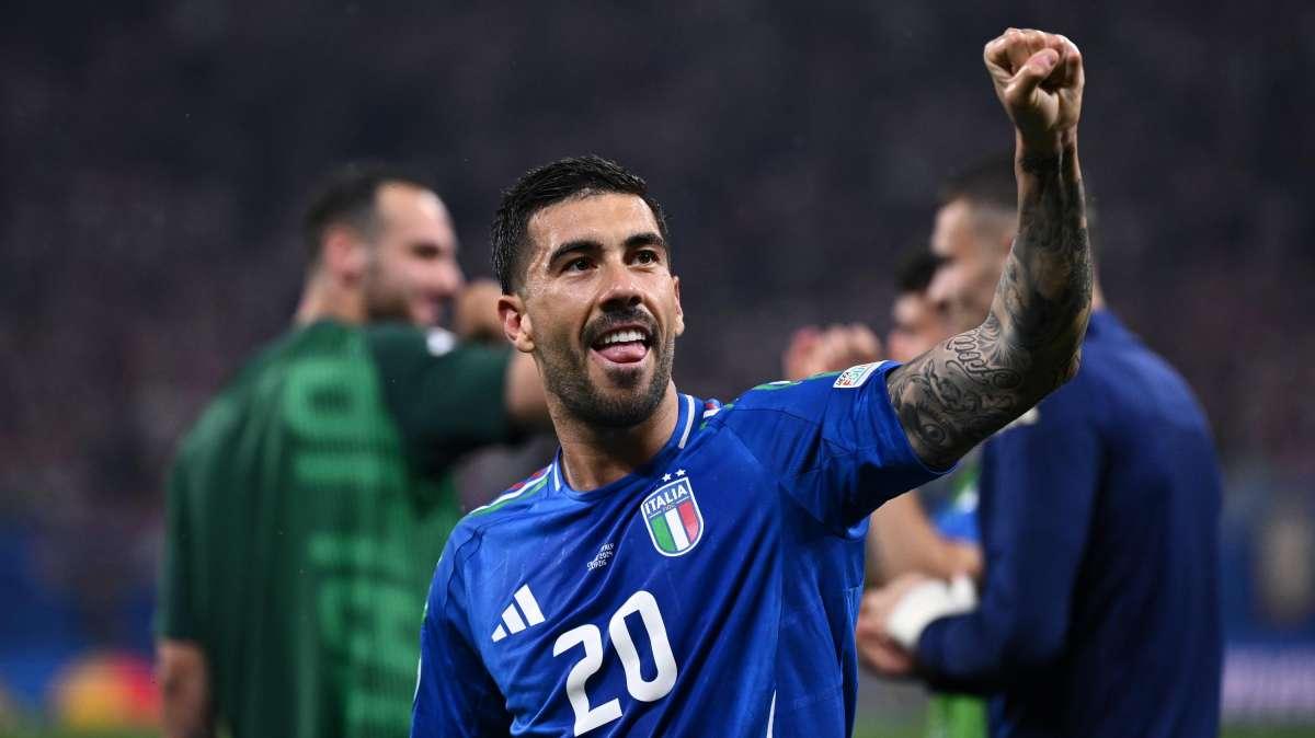 Svizzera - Italia, Zaccagni fuori e i tifosi protestano: "Vergognoso"