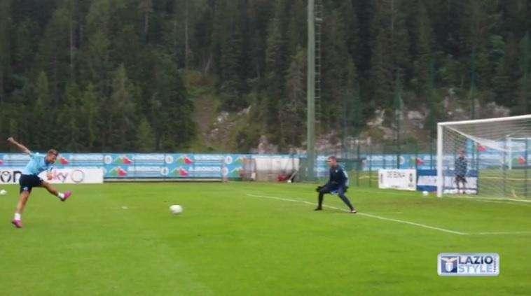 RITIRO LAZIO, GIORNO 14 - Il tg: tanti gol sotto la pioggia pensando al Mantova - VIDEO