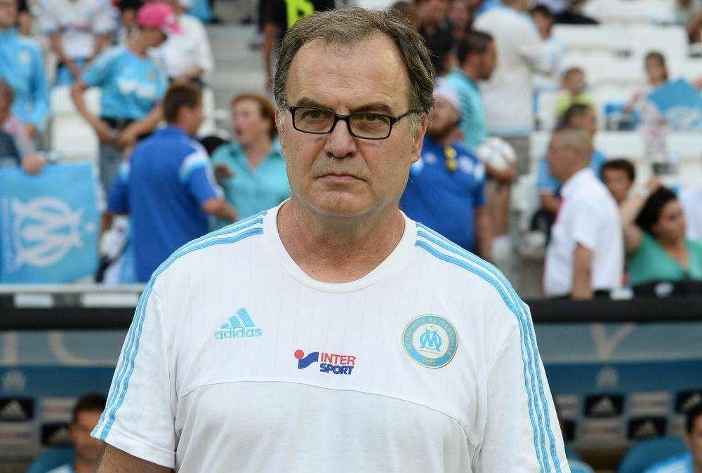 Leeds, Bielsa non vuole fermarsi: confermati gli allenamenti 