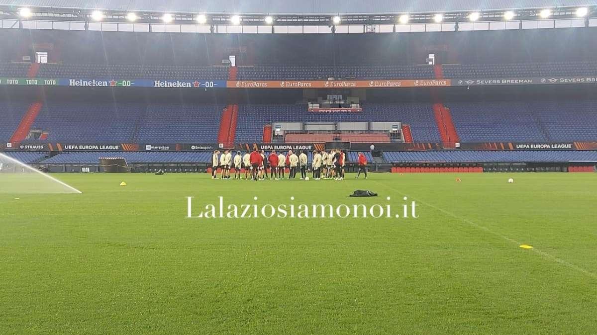 Feyenoord - Lazio, la rifinitura degli olandesi al De Kuip: 15' aperti ai media - FOTO&VIDEO