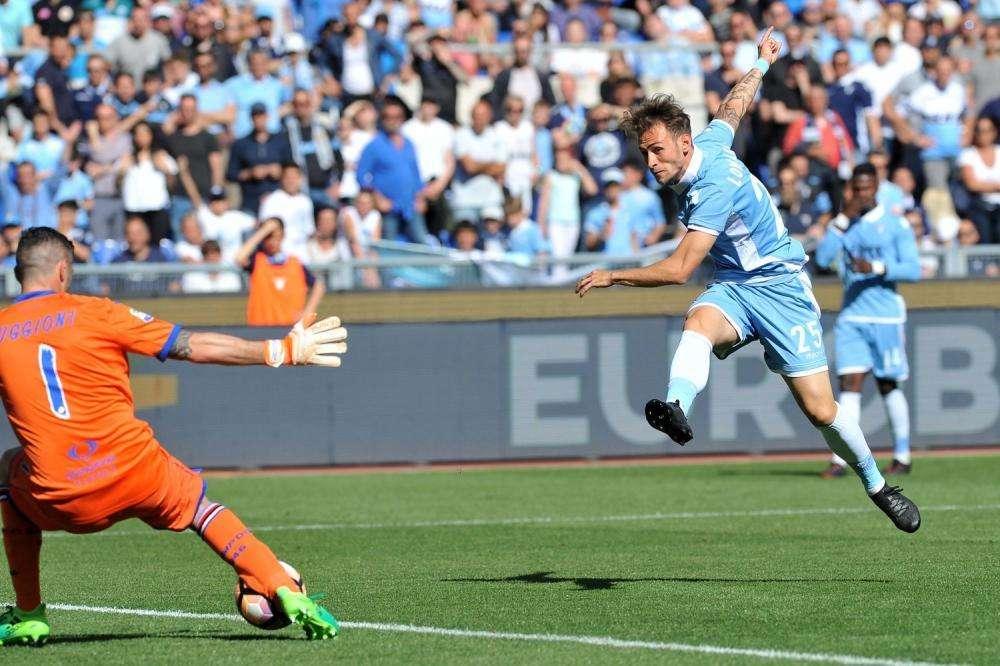 Calciomercato Lazio: Genoa su Lombardi, mentre Cataldi e Rossi potrebbero restare