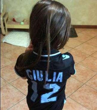 La prima volta allo stadio di Giulia Paparelli, papà Gabriele: "Nonno Vincenzo era lì con lei!"