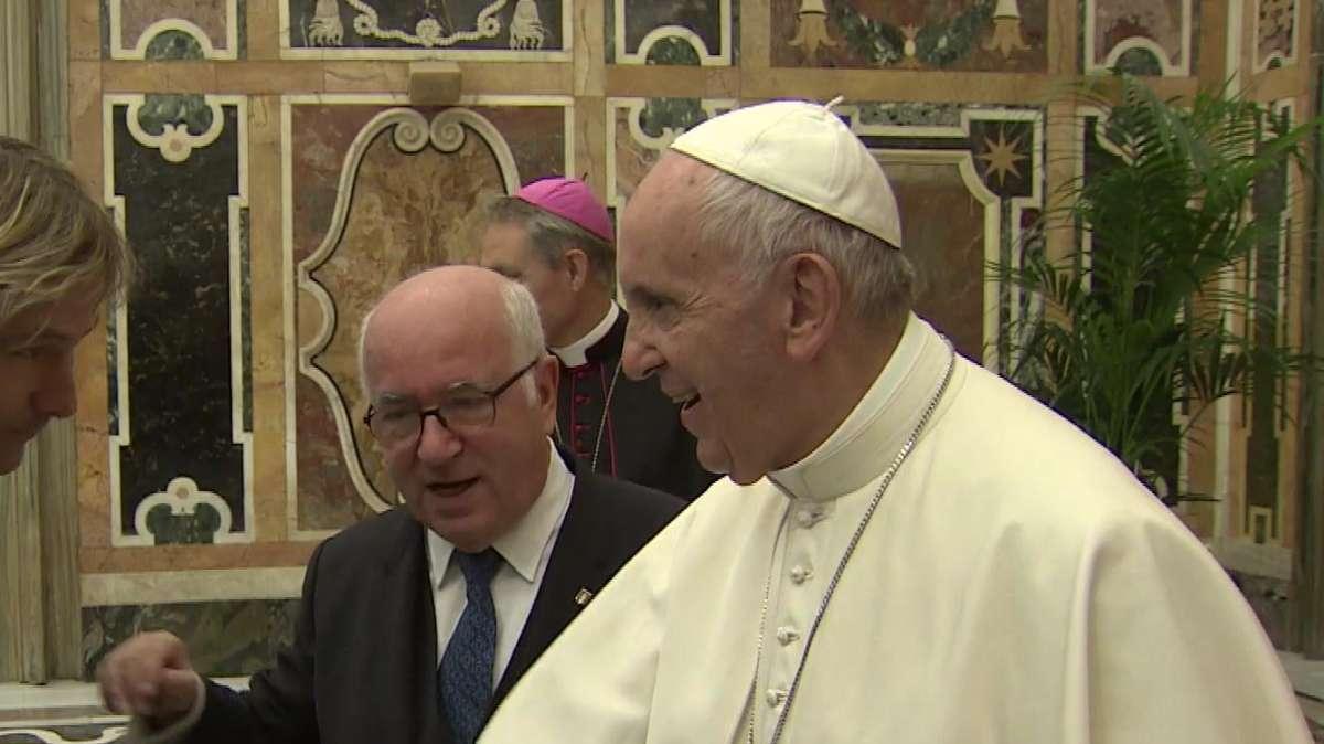 Papa Francesco: "Essere omosessuali non è un crimine ma..."