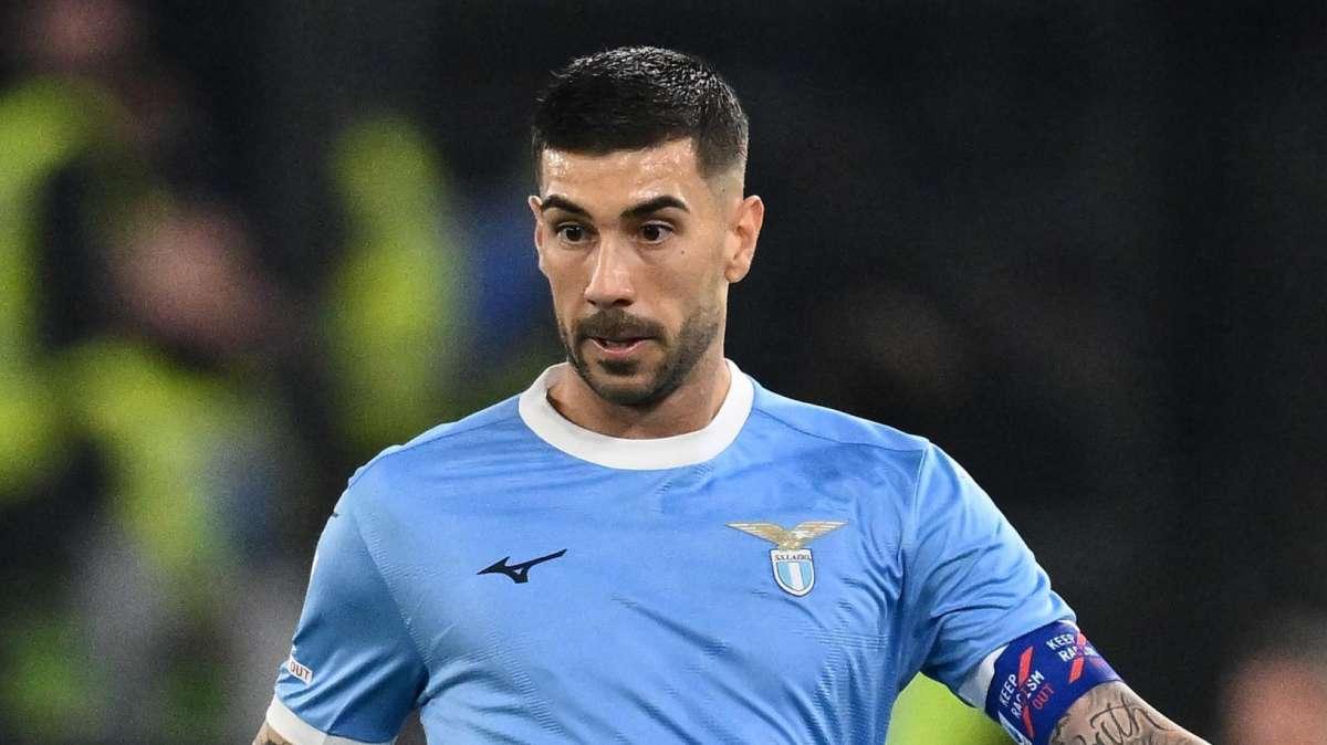 Lazio, Zaccagni parla ai tifosi: "Insieme non saremo mai sconfitti!" - FOTO