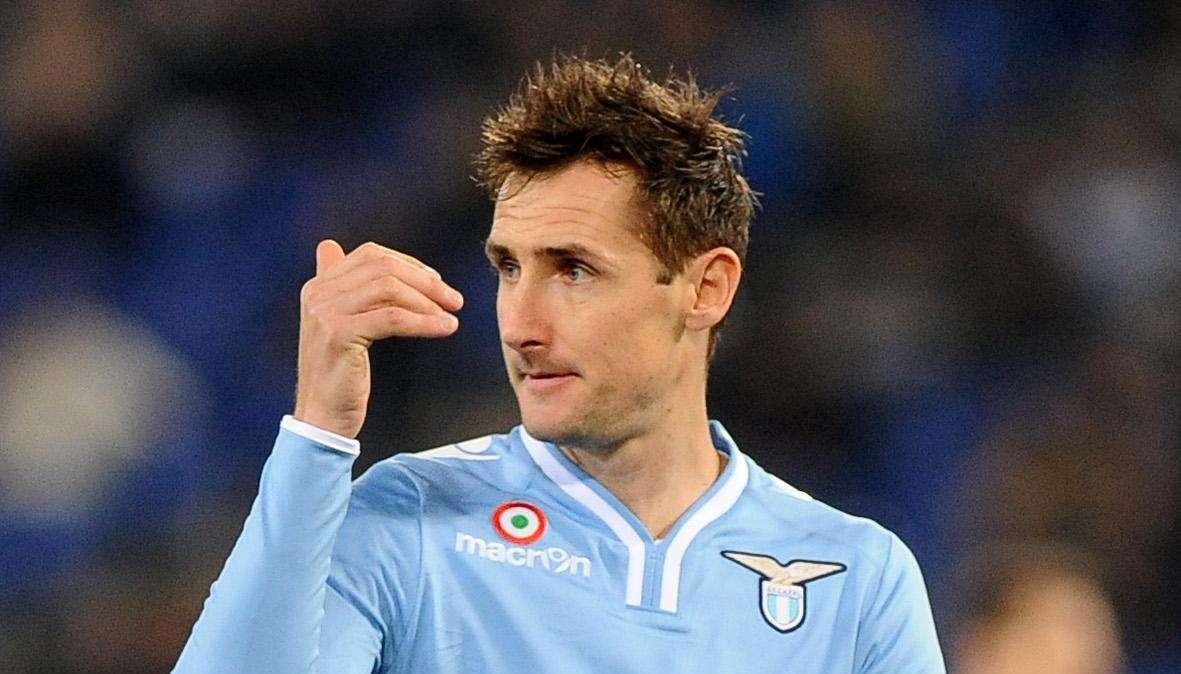 Klose: "Centrare l'Europa League? Difficile... Deciderò il futuro con la mia famiglia"