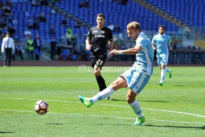 Immobile vola a 20 gol in Serie A: supera Giordano e mira i grandi della storia biancoceleste