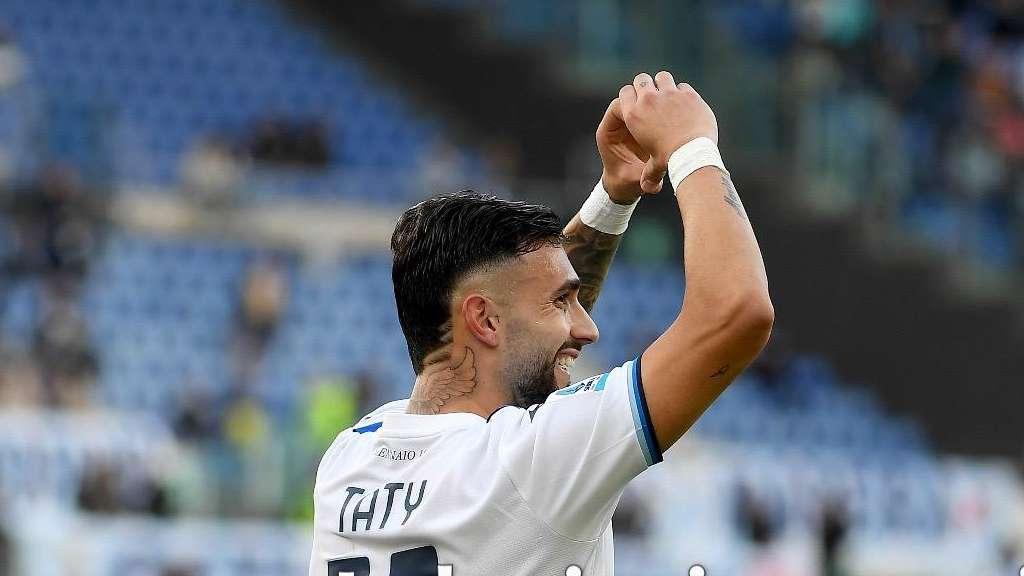 Lazio, Trevisani pazzo di Castellanos: "Sembra Firmino!". Poi provoca la Roma...