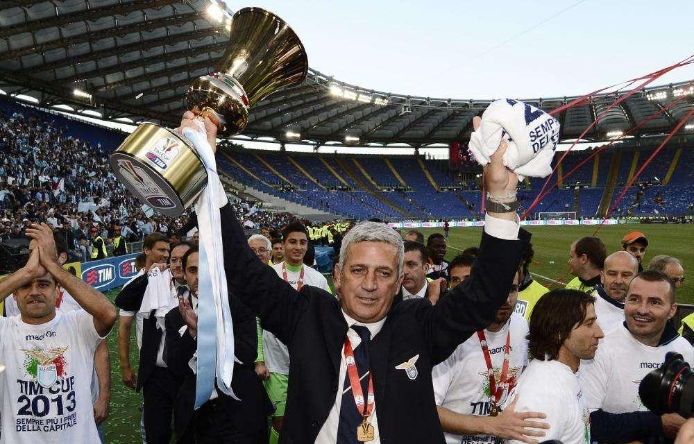 Petkovic: "Fiero di far parte della storia della Lazio. Il calcio deve ripartire"