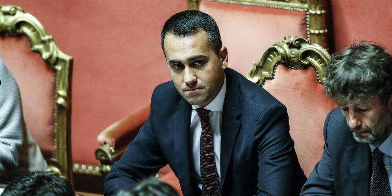 Politica / Mes, Di Maio: "L'Italia non firma al buio". Calenda replica