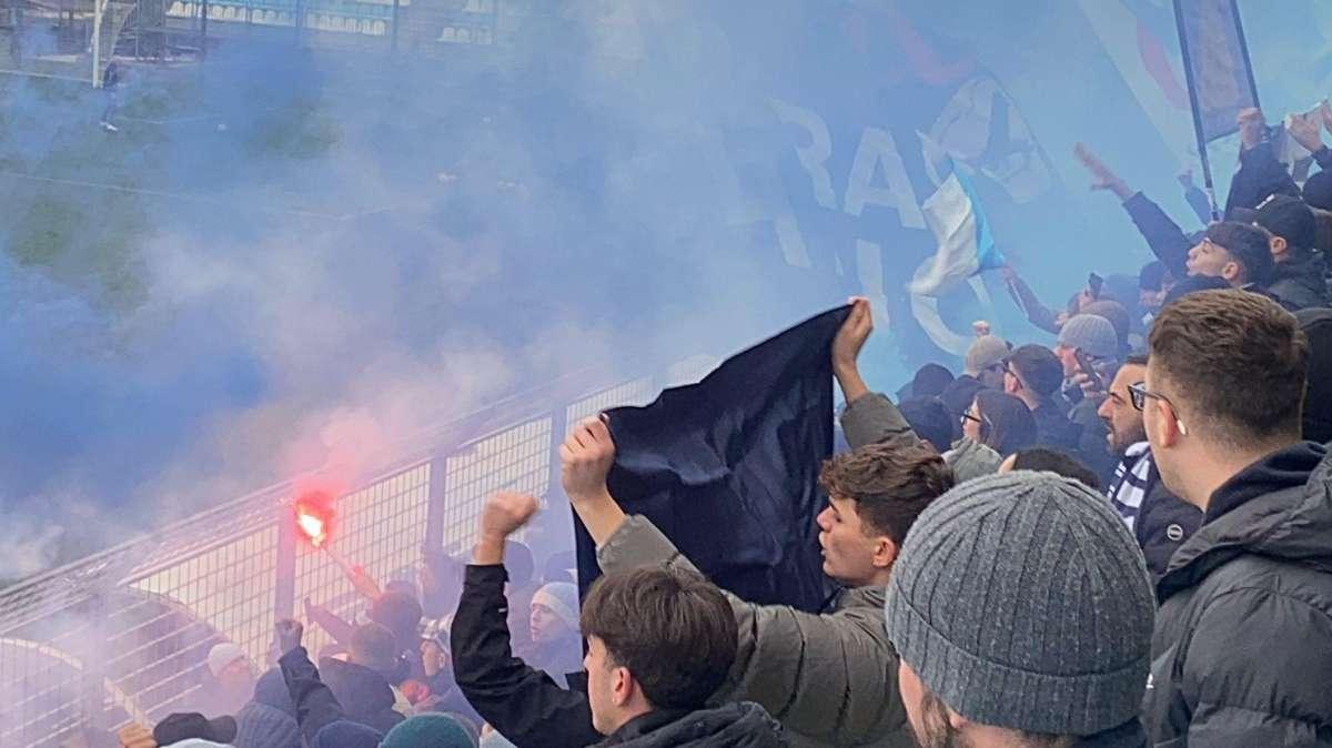Lazio, bagno di folla a Formello. E Pellegrini canta i cori della Curva... - VIDEO