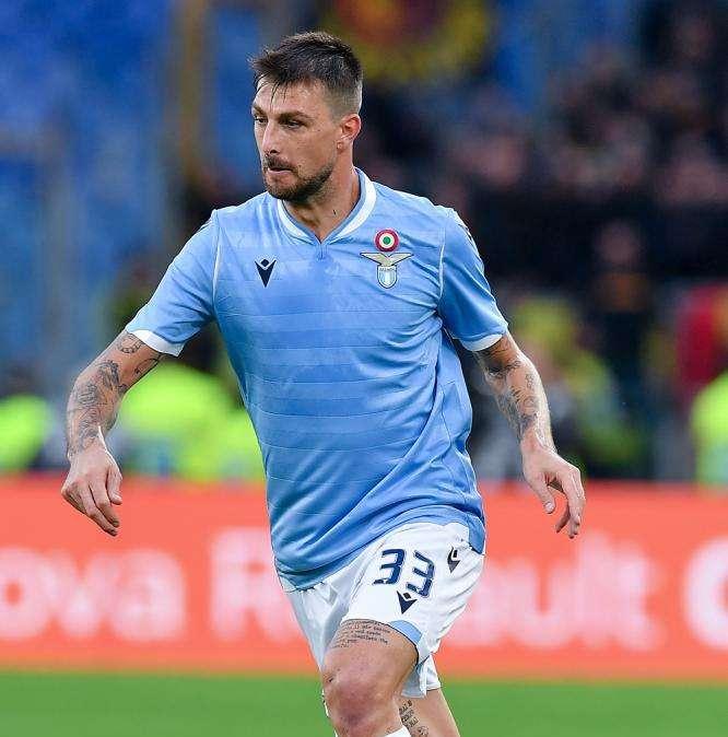 Lazio, Sette (Mediaset): “Acerbi al top. Con la Champions innesti di qualità". Poi un messaggio ai laziali...
