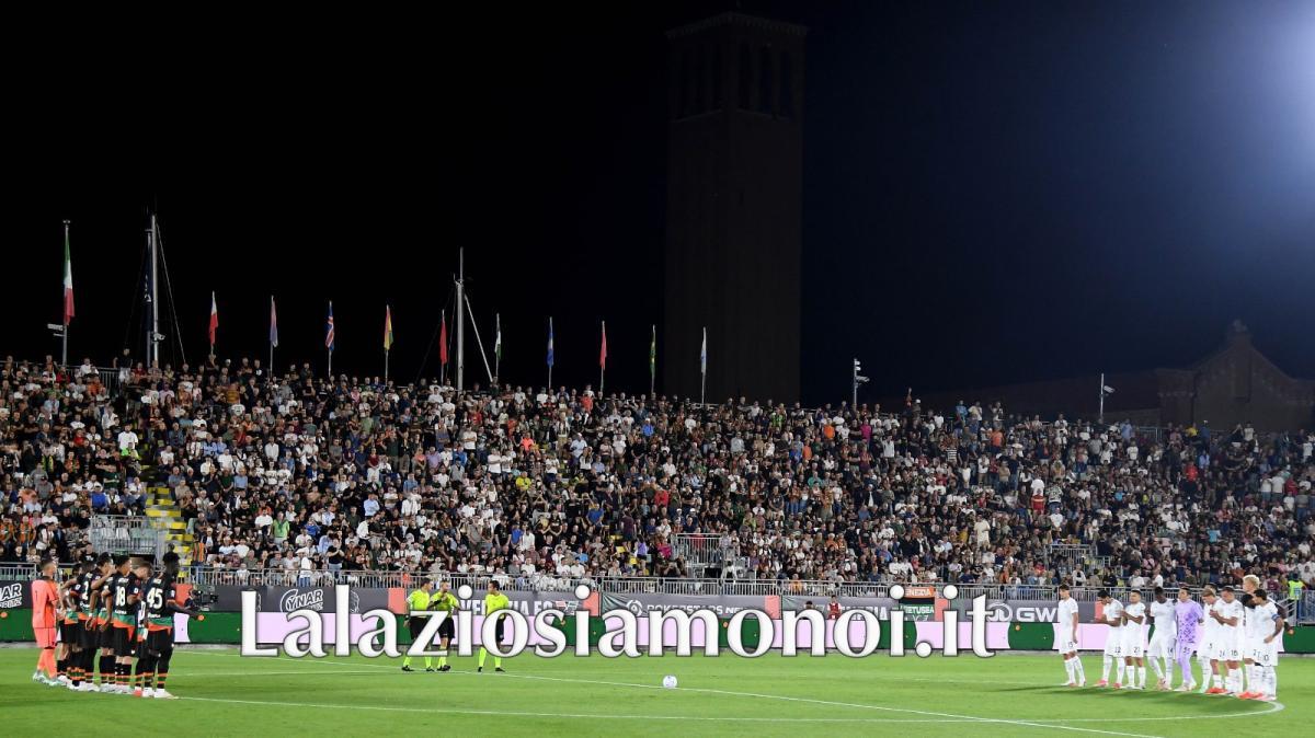 "Situazione inaccettabile": il reclamo di una tifosa della Lazio a Venezia