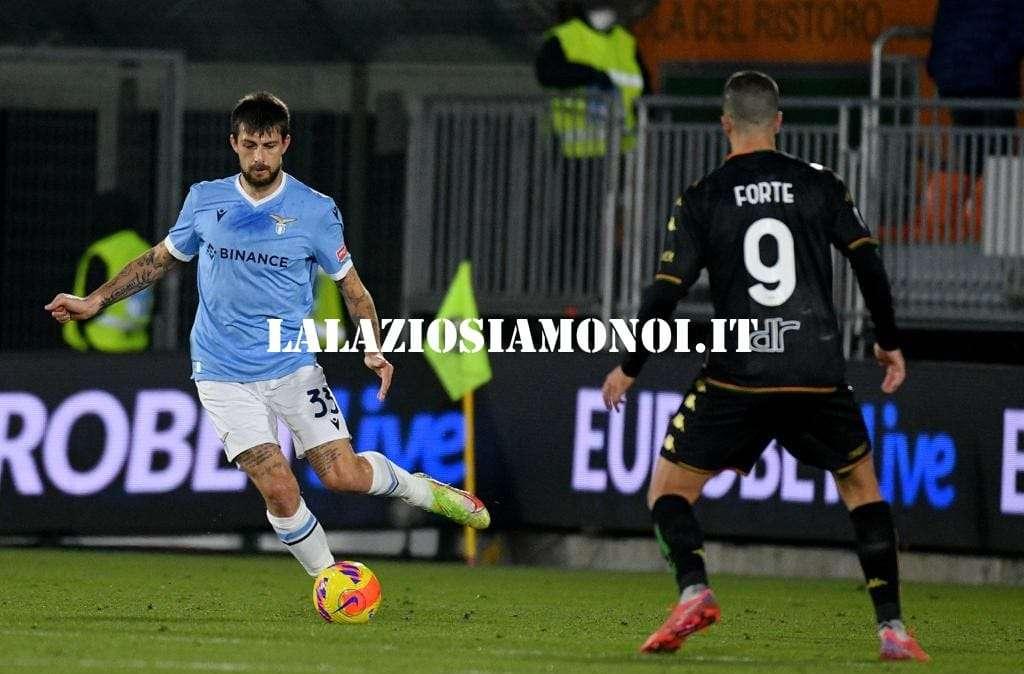 Ultras Lazio, il comunicato: "Acerbi uomo senza onore, via da Roma subito"
