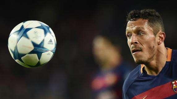 Adriano più vicino: previsti nuovi contatti, ecco la richiesta del Barça...