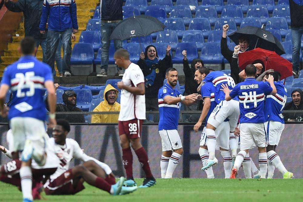 Serie A, la Roma passa sul Bologna al 94'. Prima vittoria Samp, Napoli ok