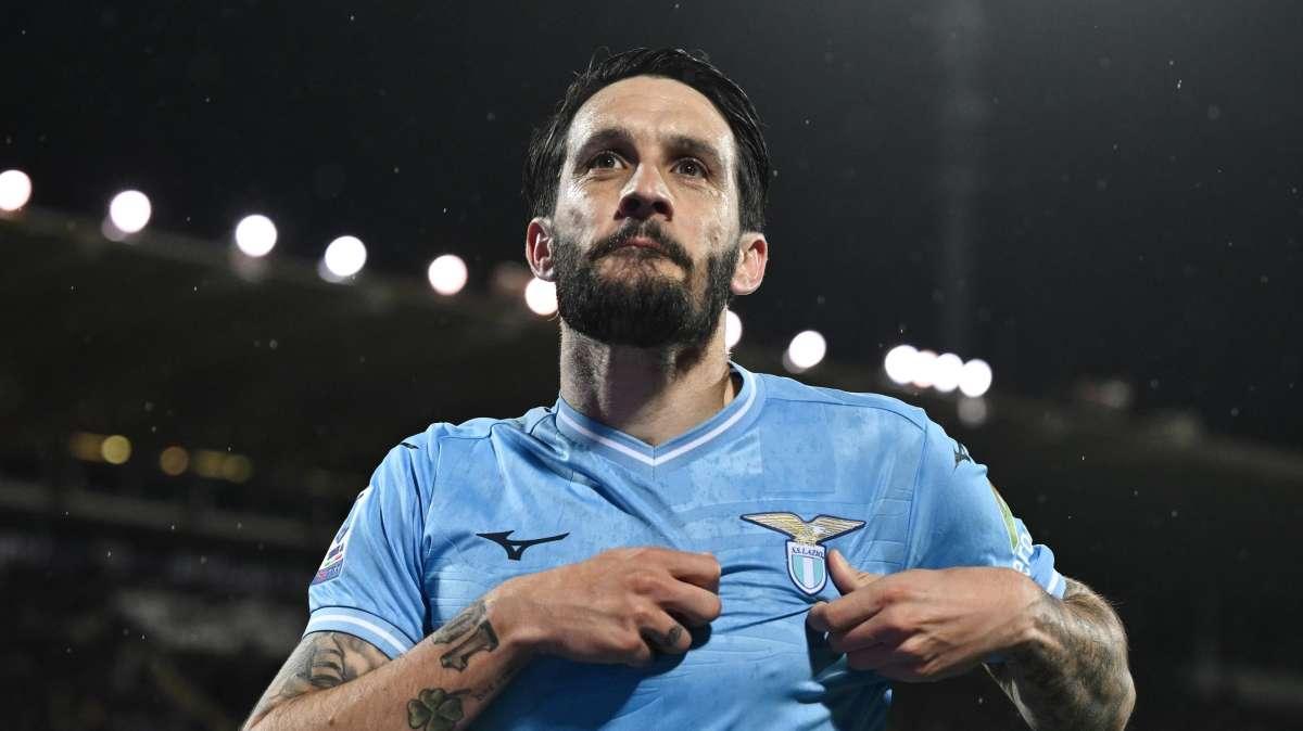 Lazio, i tifosi salutano Luis Alberto: "Eri la luce in mezzo al campo, ci mancherai" 