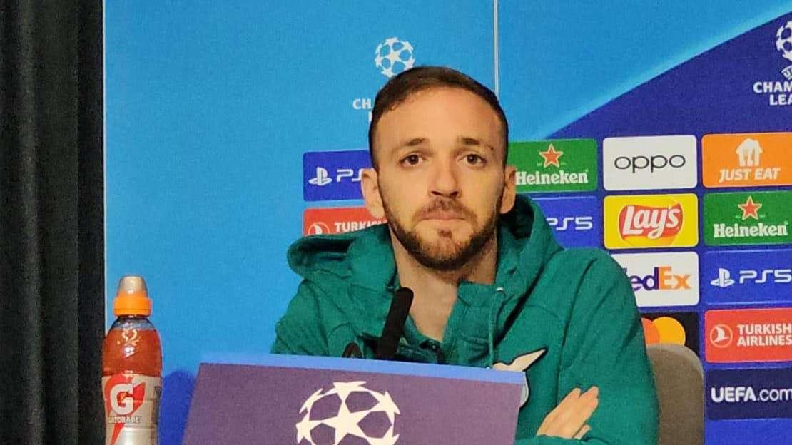 Lazio, Lazzari: "Ci manca solo di chiudere le partite. In campionato tutto aperto"