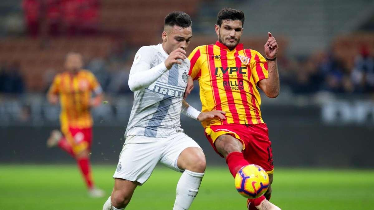 Benevento, Tuia: "Non so se giocherò l'amichevole con la Lazio. All'Olimpico un ritorno a casa"