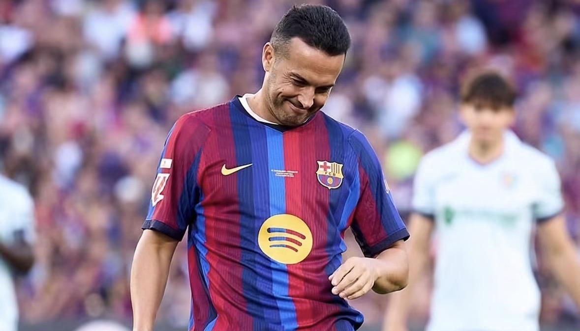 Ex Lazio | Il Barcellona omaggia Pedro: applausi al Camp Nou - VIDEO