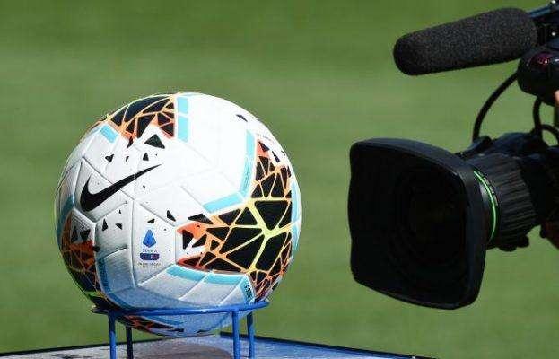 Diritti tv, l'Agcom apre un'istruttoria sull'accordo Dazn - Tim