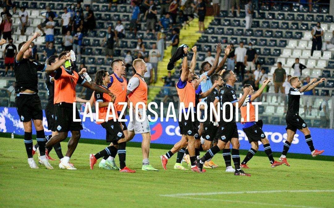 Lazzari in braccio a Milinkovic: il buongiorno della Lazio - FOTO