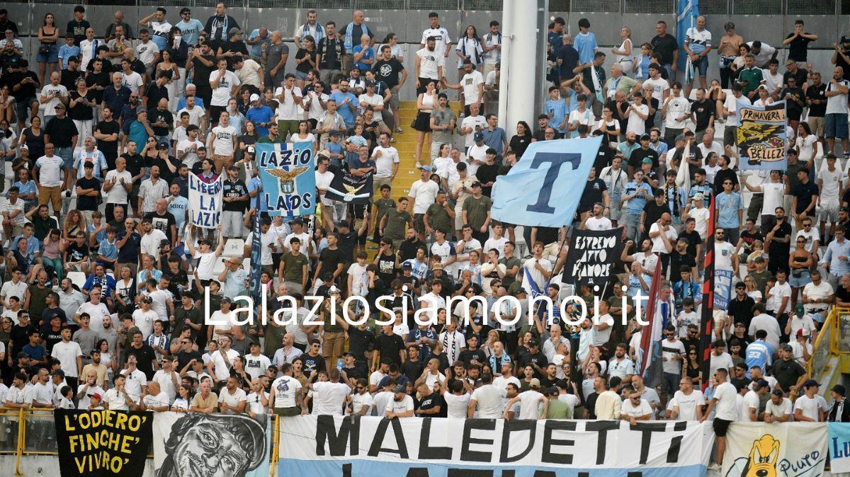 La Lazio batte l'Ascoli e riabbraccia la sua gente: il saluto sotto il settore ospiti