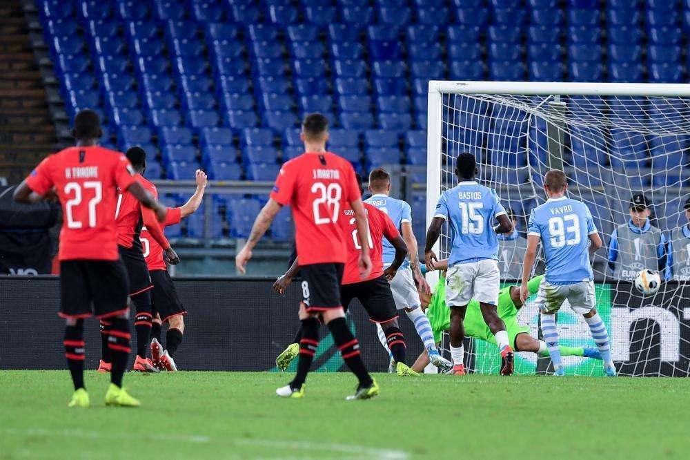 MOVIOLA - Lazio - Rennes, ombre sulla partita dell'arbitro Boyko