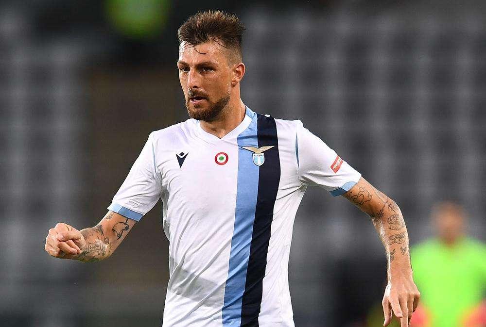 Lazio, Acerbi entra duro: "Se la società si comporta così, rinnovo non mi interessa..."