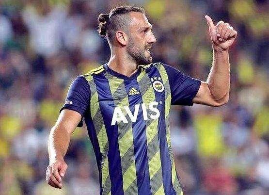 Calciomercato Lazio, Muriqi vicino: nella foto di squadra del Fenerbahce non c'è