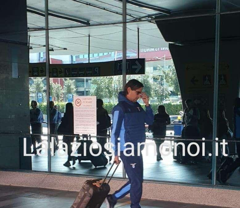 Lazio, la squadra è atterrata a Fiumicino: nel pomeriggio l'allenamento