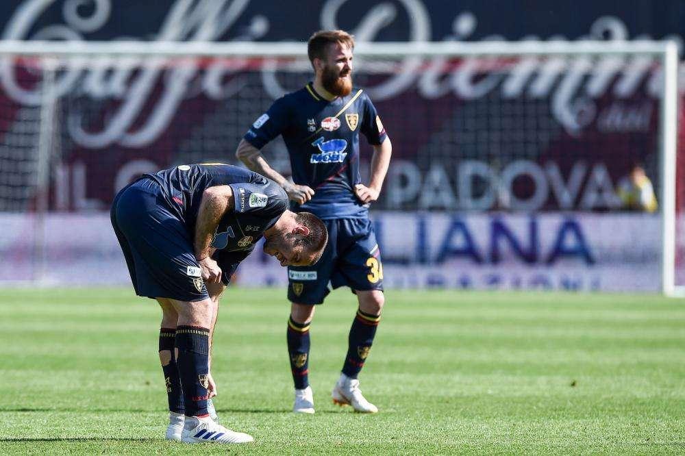 Serie A: il Var condanna Okaka, non De Paul. L'Udinese passa a Lecce