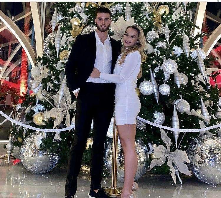 Lazio, gli auguri di Natale con le proprie fidanzate: gli scatti di Hoedt e Strakosha - FT
